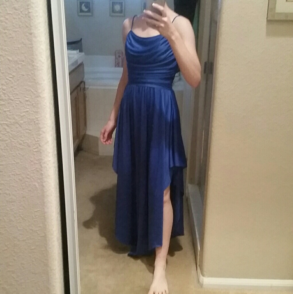 Stunning full length dress - Picture 5 of 8